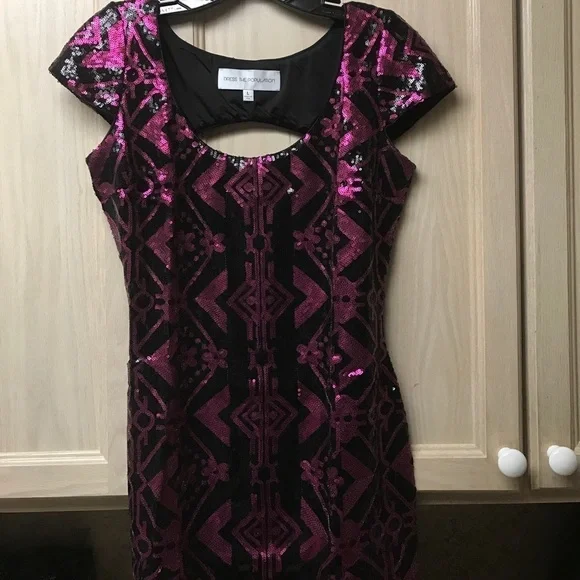 Dress the Population Gabriella Cutout Sequined - Picture 7 of 7